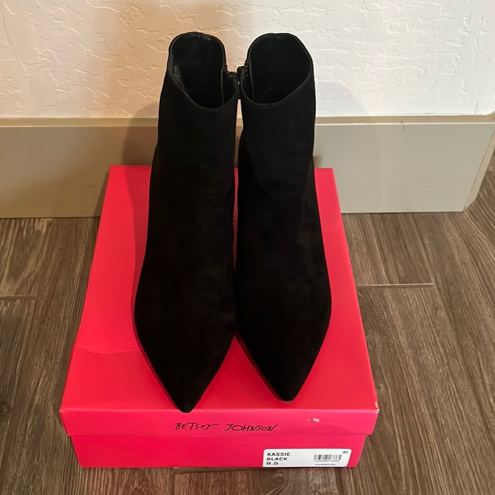 Betsey Johnson Black Pointed Toe Ankle Boots